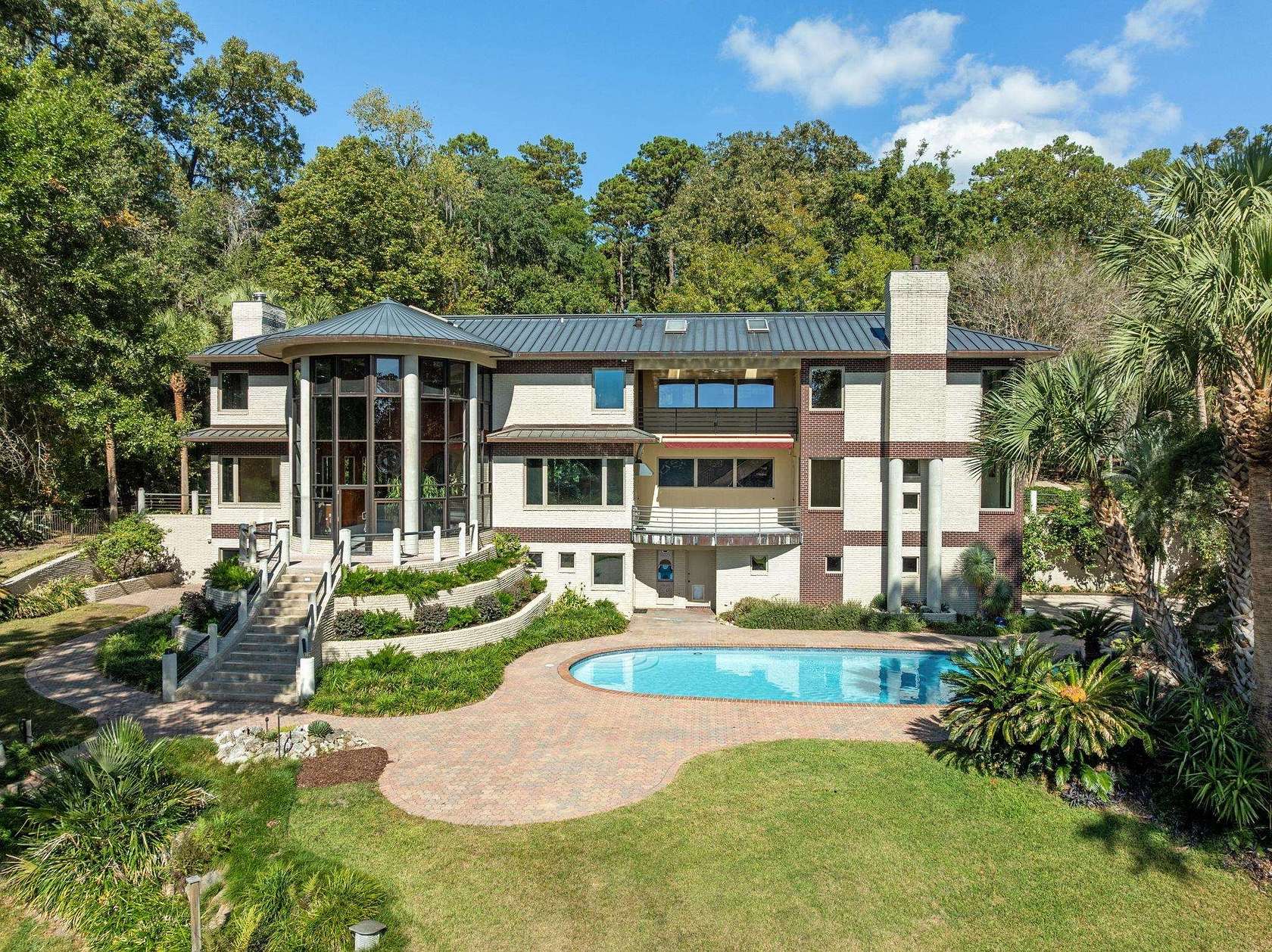 4.89 Acres of Land with Home for Sale in Tallahassee, Florida