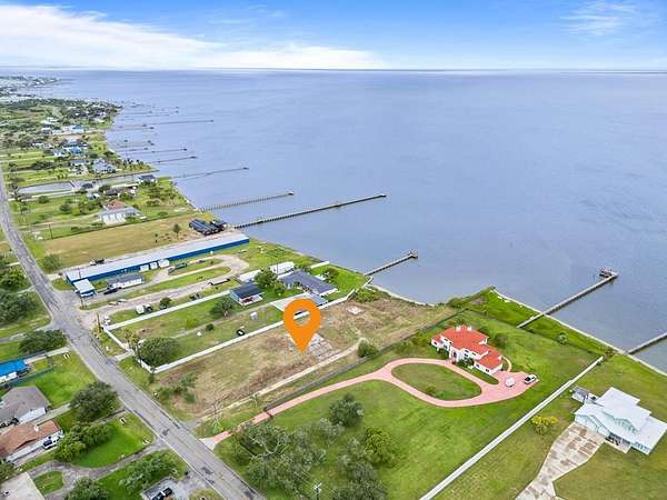 1.44 Acres of Residential Land for Sale in Rockport, Texas