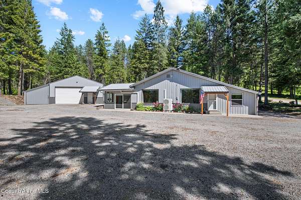 15 Acres of Land with Home for Sale in Cocolalla, Idaho