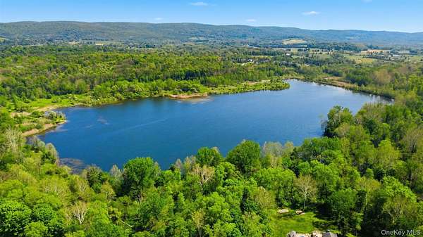 370 Acres of Land for Sale in Poughquag, New York