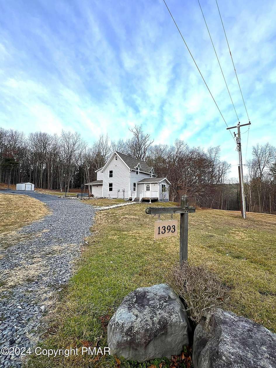 16.4 Acres of Land with Home for Lease in East Stroudsburg, Pennsylvania