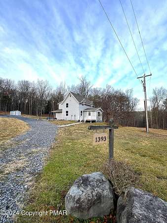16.4 Acres of Land with Home for Lease in East Stroudsburg, Pennsylvania