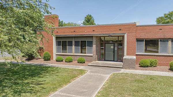 2.5 Acres of Improved Commercial Land for Sale in Nassawadox, Virginia