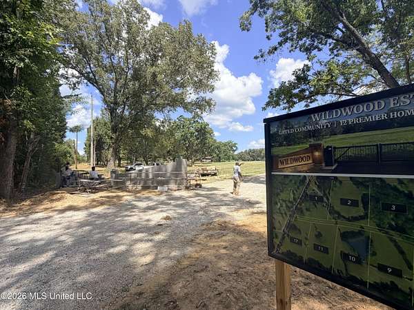 5.5 Acres of Residential Land for Sale in Clinton, Mississippi