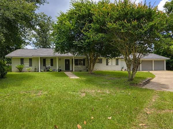 3.5 Acres of Land with Home for Sale in Hillister, Texas