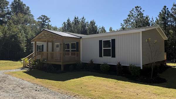 1.5 Acres of Land with Home for Sale in Brunswick, Georgia