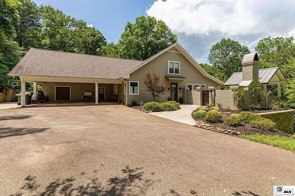 1.7 Acres of Land with Home for Sale in Ruston, Louisiana