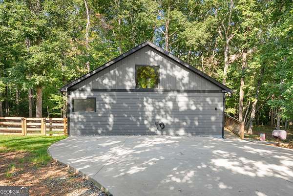 1.52 Acres of Land with Home for Sale in Cleveland, Georgia