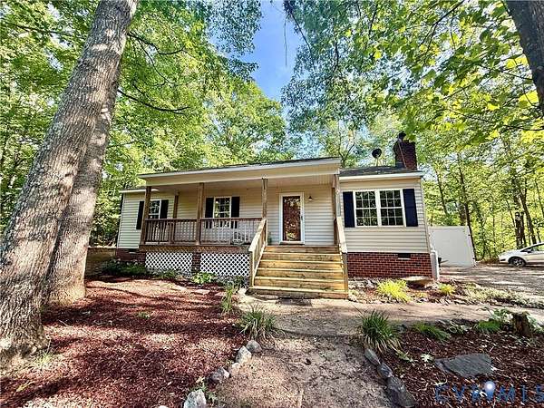 1.6 Acres of Land with Home for Sale in Louisa, Virginia