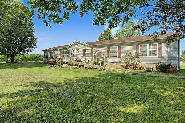 2.75 Acres of Land with Home for Sale in Guthrie, Kentucky