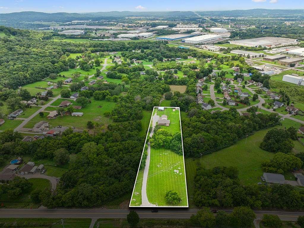 2.19 Acres of Land with Home for Sale in Lebanon, Tennessee
