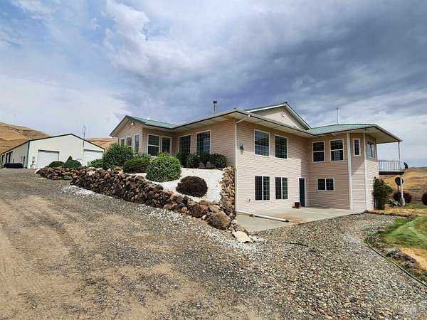 54 Acres of Land with Home for Sale in Clarkston, Washington