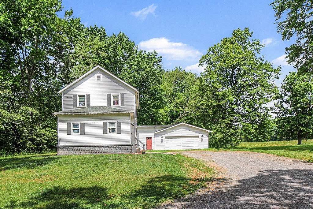 30.1 Acres of Land with Home for Sale in Hermitage, Pennsylvania