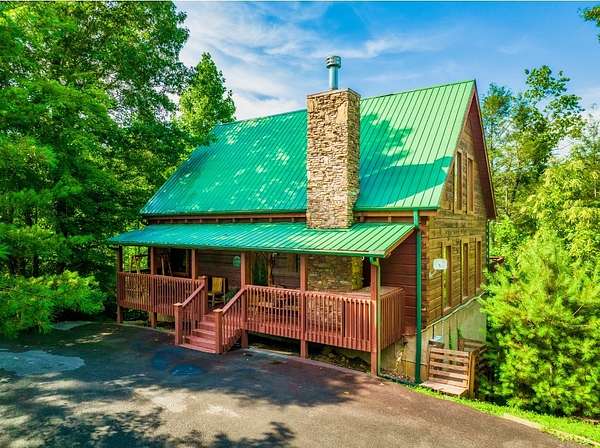 1.5 Acres of Land with Home for Sale in Sevierville, Tennessee