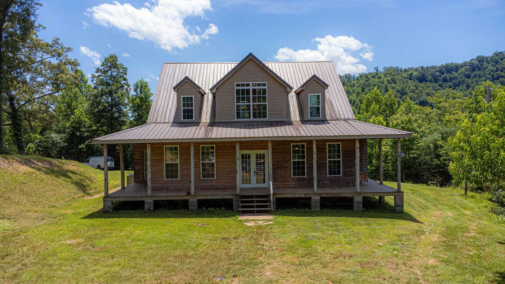 55 Acres of Recreational Land with Home for Sale in Flat Lick, Kentucky