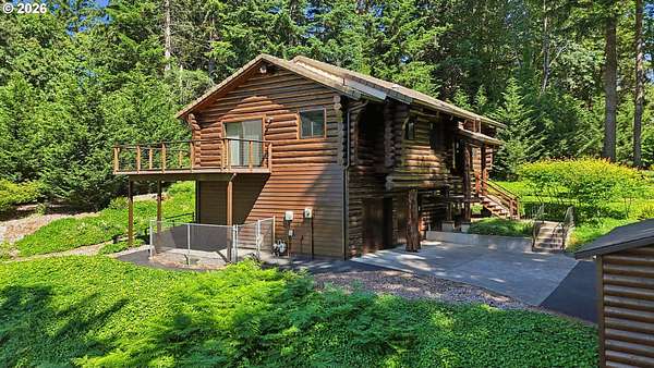 4.84 Acres of Land with Home for Sale in Damascus, Oregon
