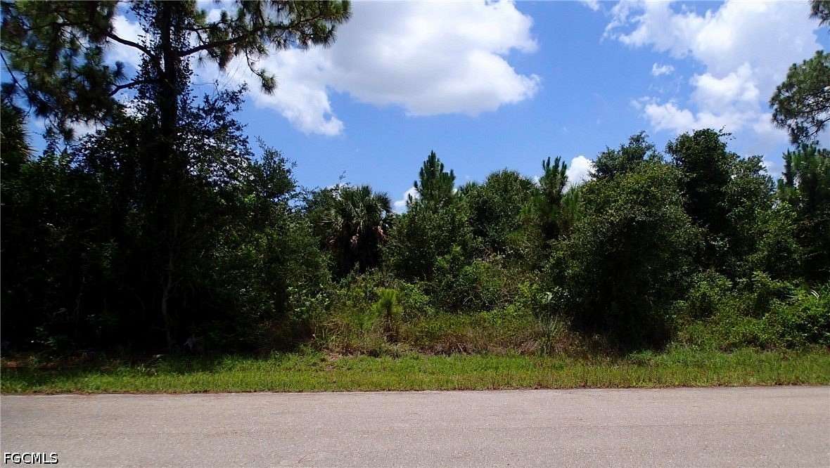 0.5 Acres of Residential Land for Sale in Lehigh Acres, Florida