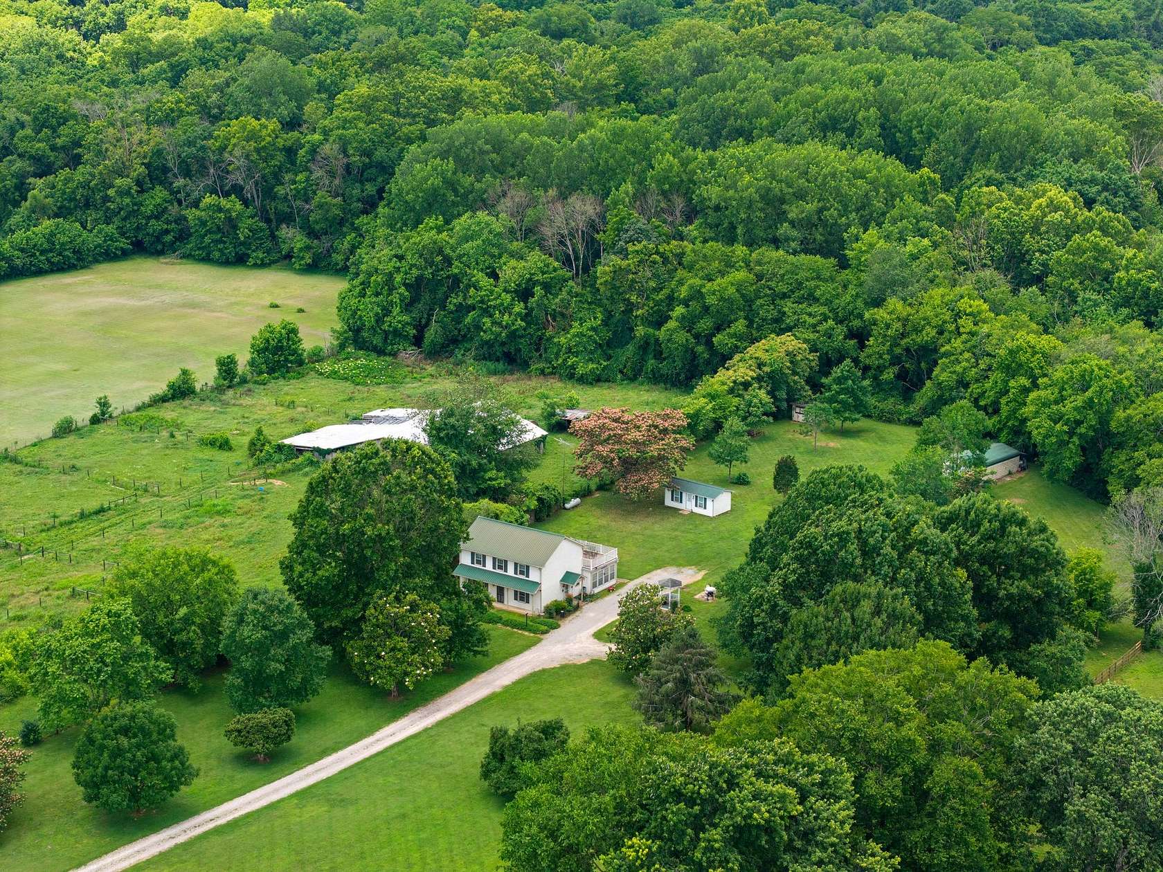 5.8 Acres of Land with Home for Sale in Franklin, Tennessee