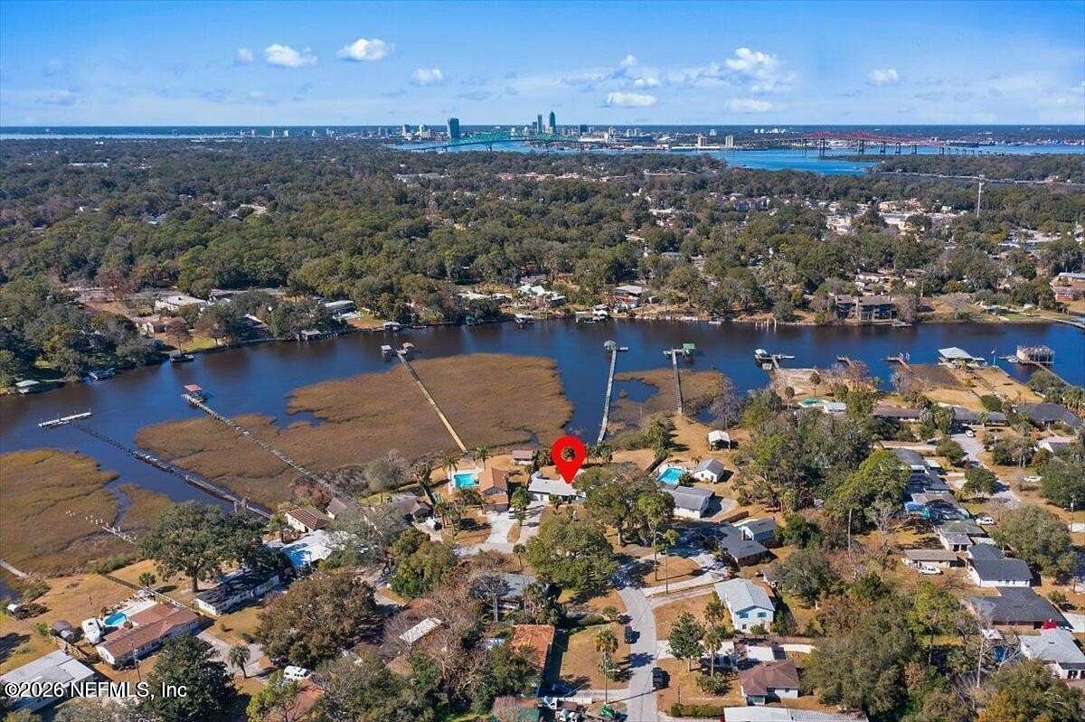 1.64 Acres of Land with Home for Sale in Jacksonville, Florida