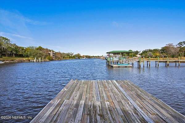 1.64 Acres of Land with Home for Sale in Jacksonville, Florida