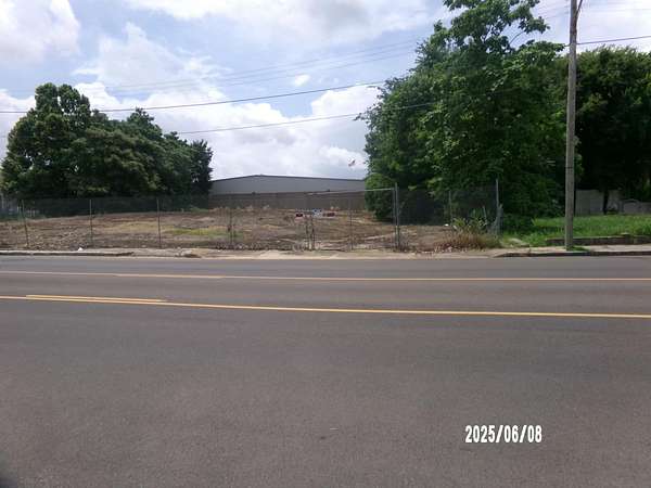 0.71 Acres of Commercial Land for Sale in Memphis, Tennessee