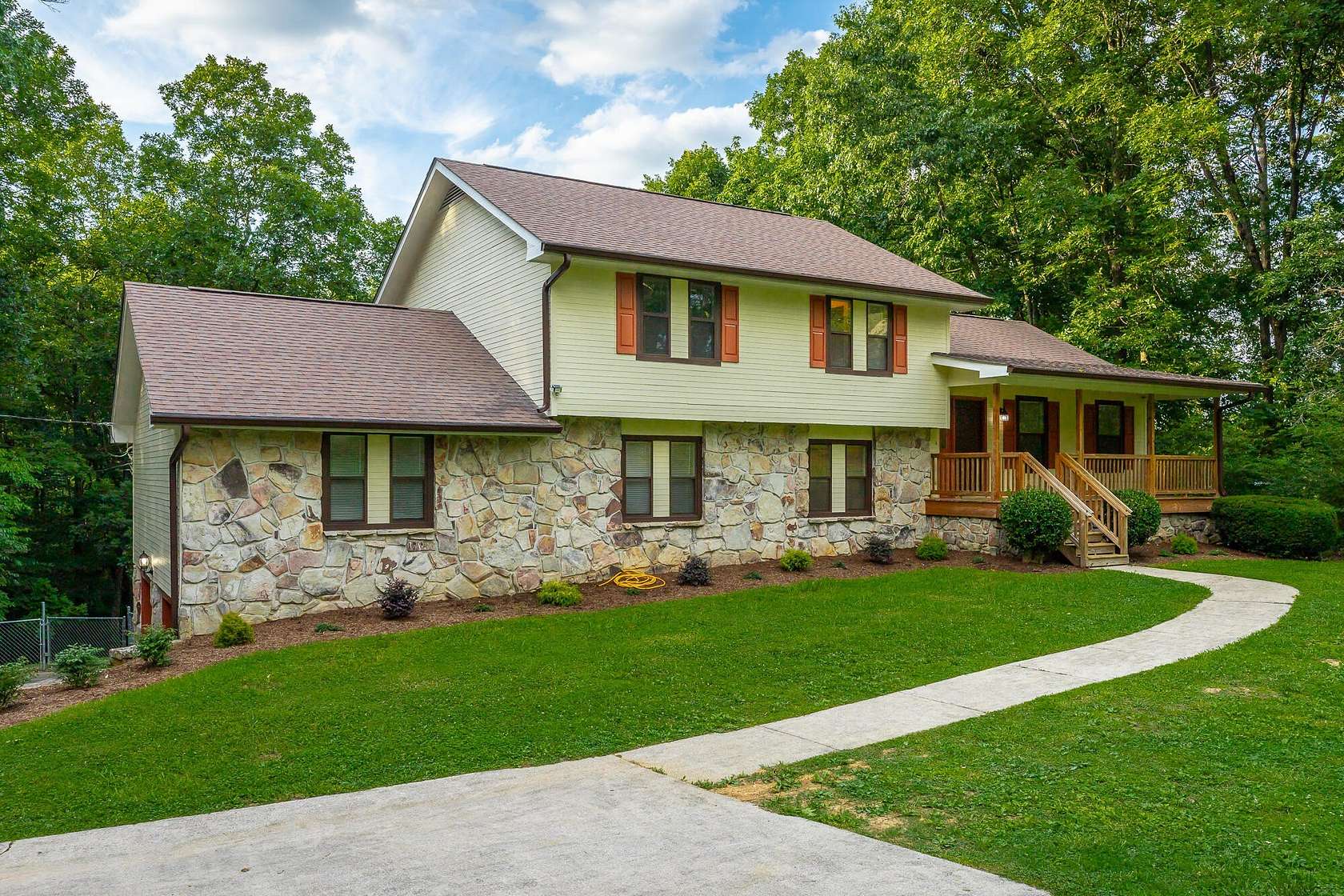 1.6 Acres of Land with Home for Sale in Chattanooga, Tennessee