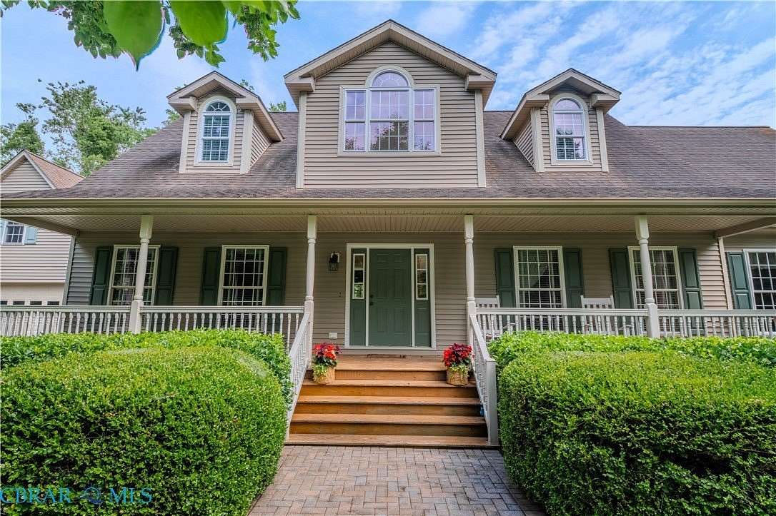 1.74 Acres of Land with Home for Sale in Reedville, Virginia