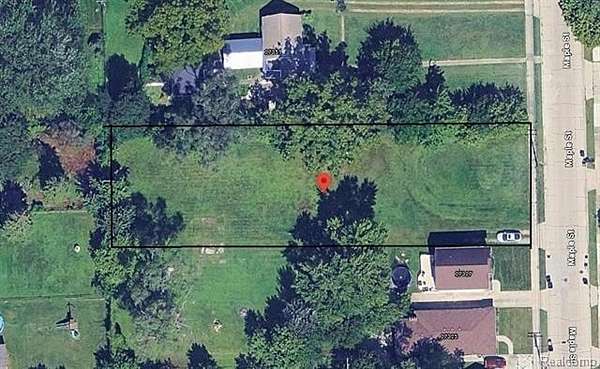 0.5 Acres of Residential Land for Sale in Roseville, Michigan