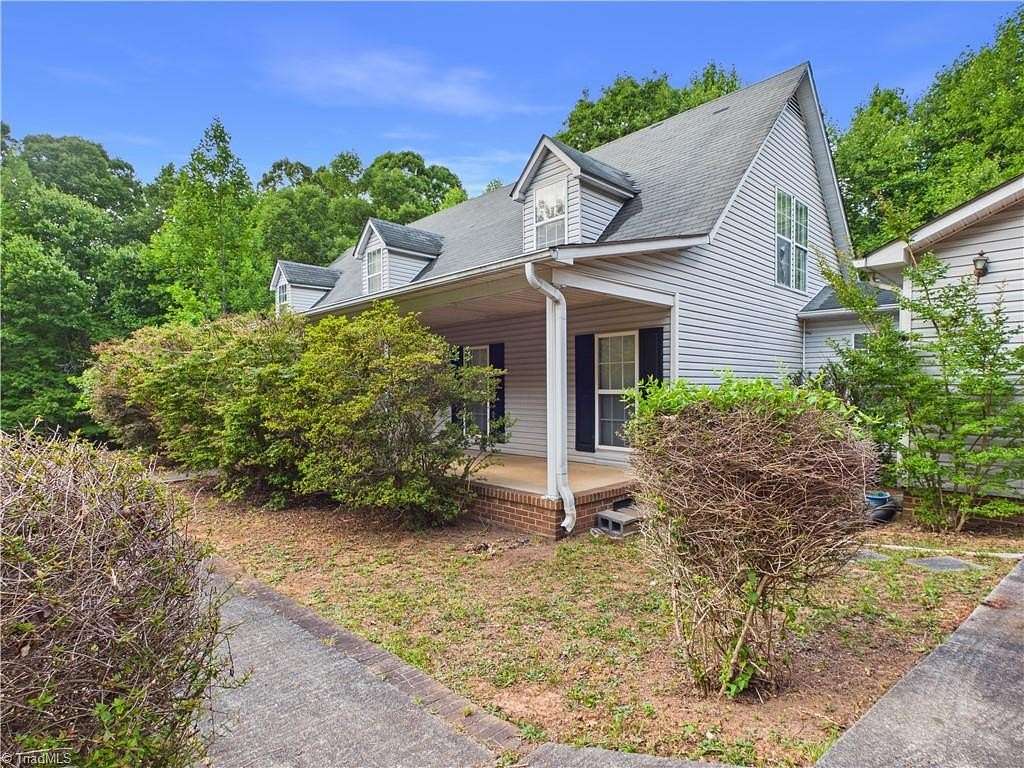 2.89 Acres of Land with Home for Sale in Asheboro, North Carolina