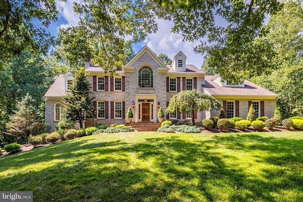 5 Acres of Land with Home for Sale in Fairfax, Virginia