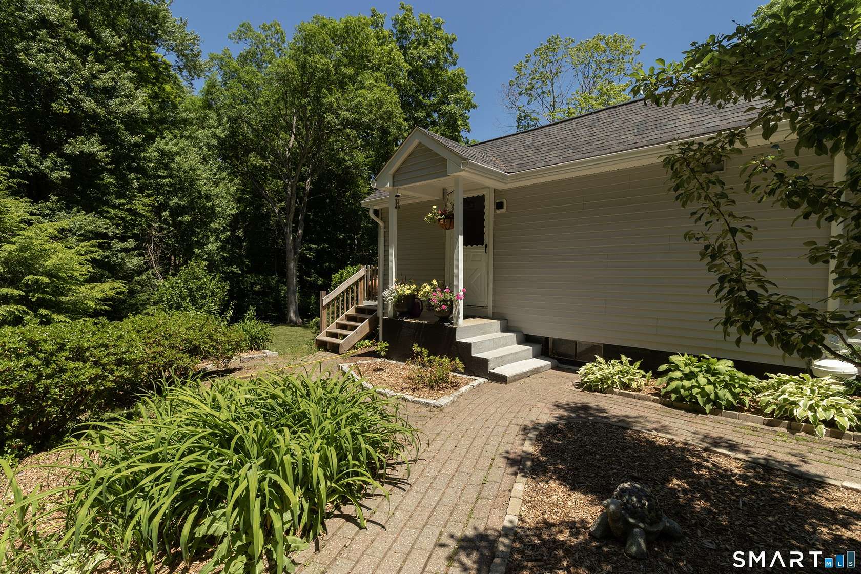 1.6 Acres of Land with Home for Sale in Haddam, Connecticut