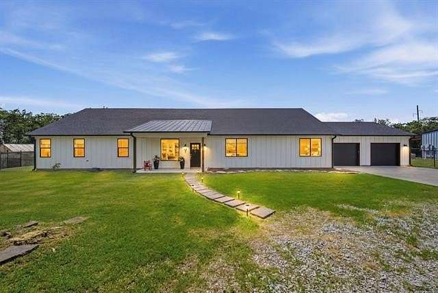 10 Acres of Land with Home for Sale in Tulsa, Oklahoma