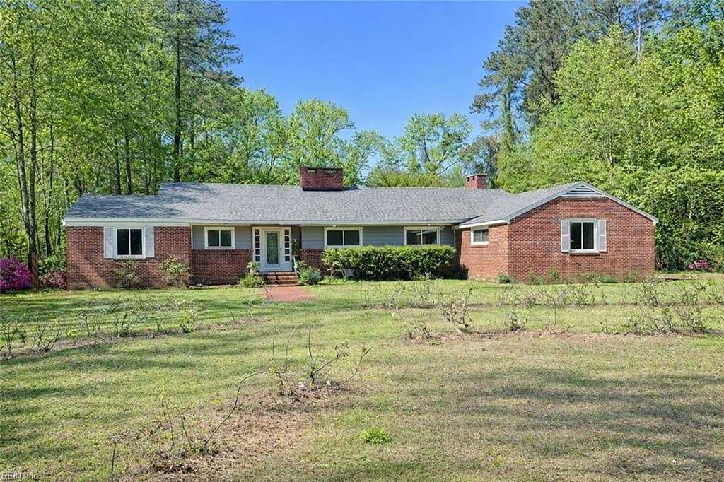 1.77 Acres of Land with Home for Sale in Franklin, Virginia