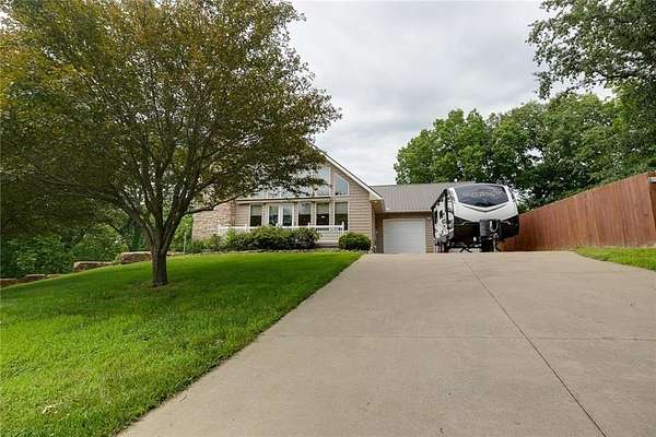 4.64 Acres of Land with Home for Sale in Independence, Missouri