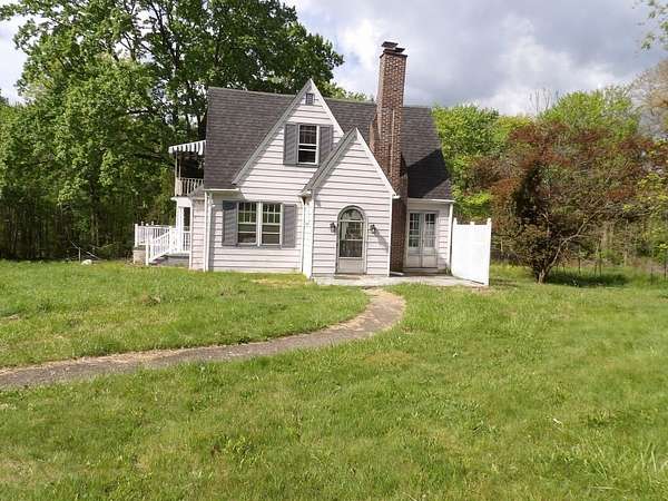 4.5 Acres of Land with Home for Sale in Mahoning Township, Pennsylvania