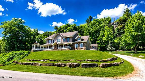 4.43 Acres of Improved Mixed-Use Land for Sale in Lackawaxen, Pennsylvania