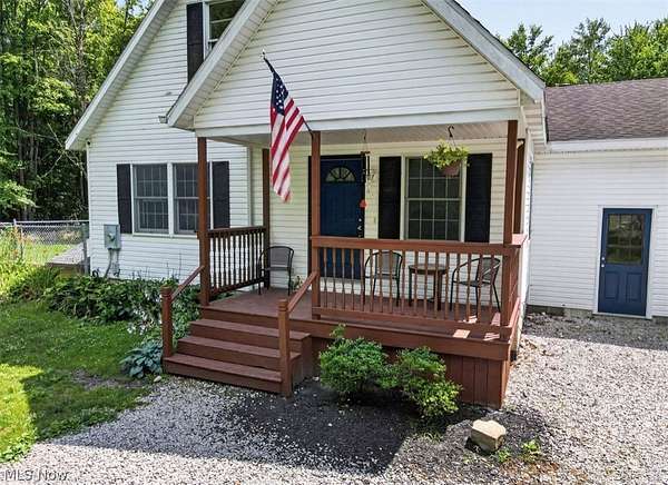 5.76 Acres of Land with Home for Sale in Ashtabula, Ohio