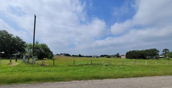 1 Acre of Residential Land for Sale in San Antonio, Texas