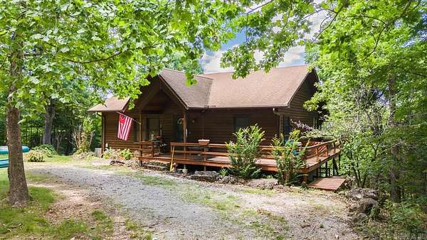 3 Acres of Land with Home for Sale in Mammoth Spring, Arkansas