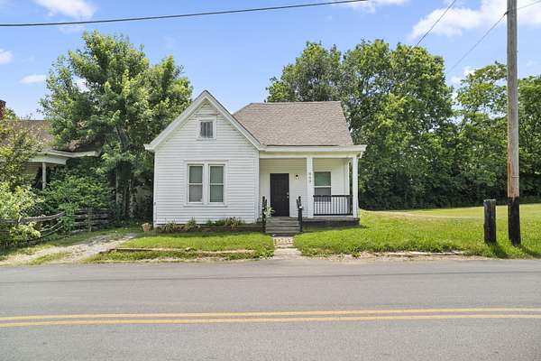 1.7 Acres of Land with Home for Sale in Georgetown, Kentucky