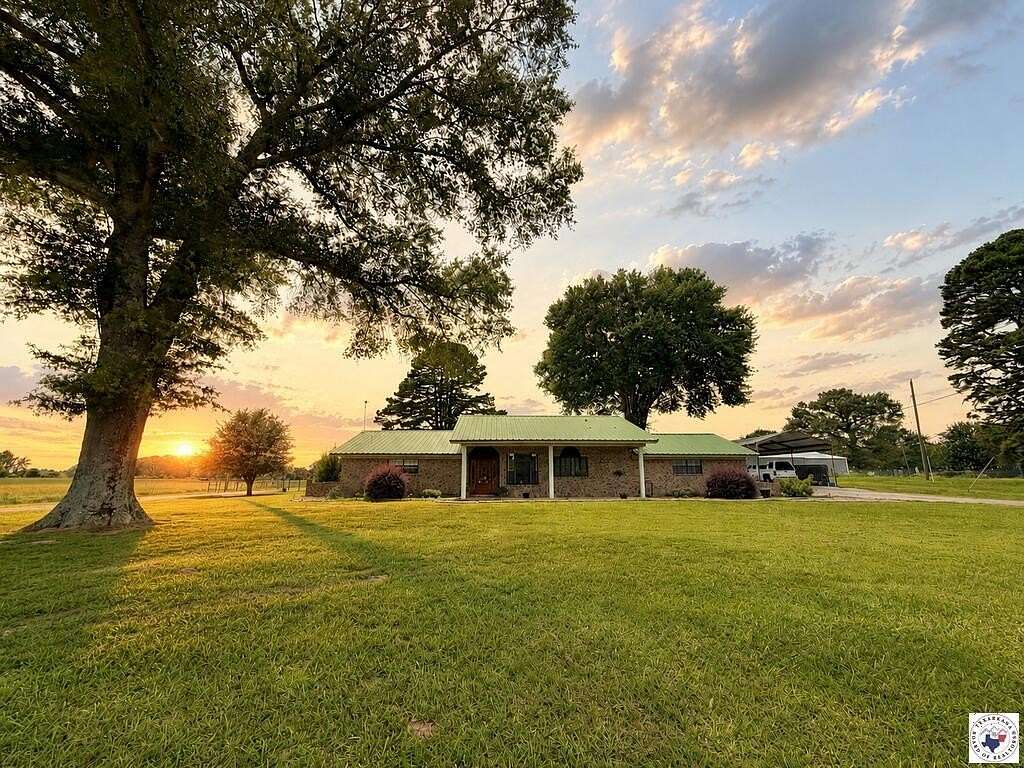 2.1 Acres of Land with Home for Sale in Maud, Texas