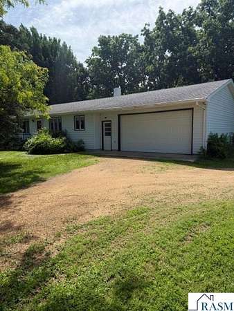 65.9 Acres of Agricultural Land with Home for Sale in North Mankato, Minnesota
