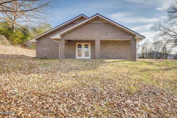 5.77 Acres of Improved Commercial Land for Lease in Blountville, Tennessee