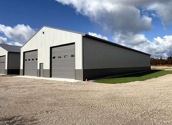 6 Acres of Improved Commercial Land for Sale in Indian River, Michigan