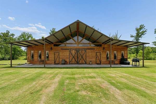 8.26 Acres of Improved Land for Sale in McLoud, Oklahoma