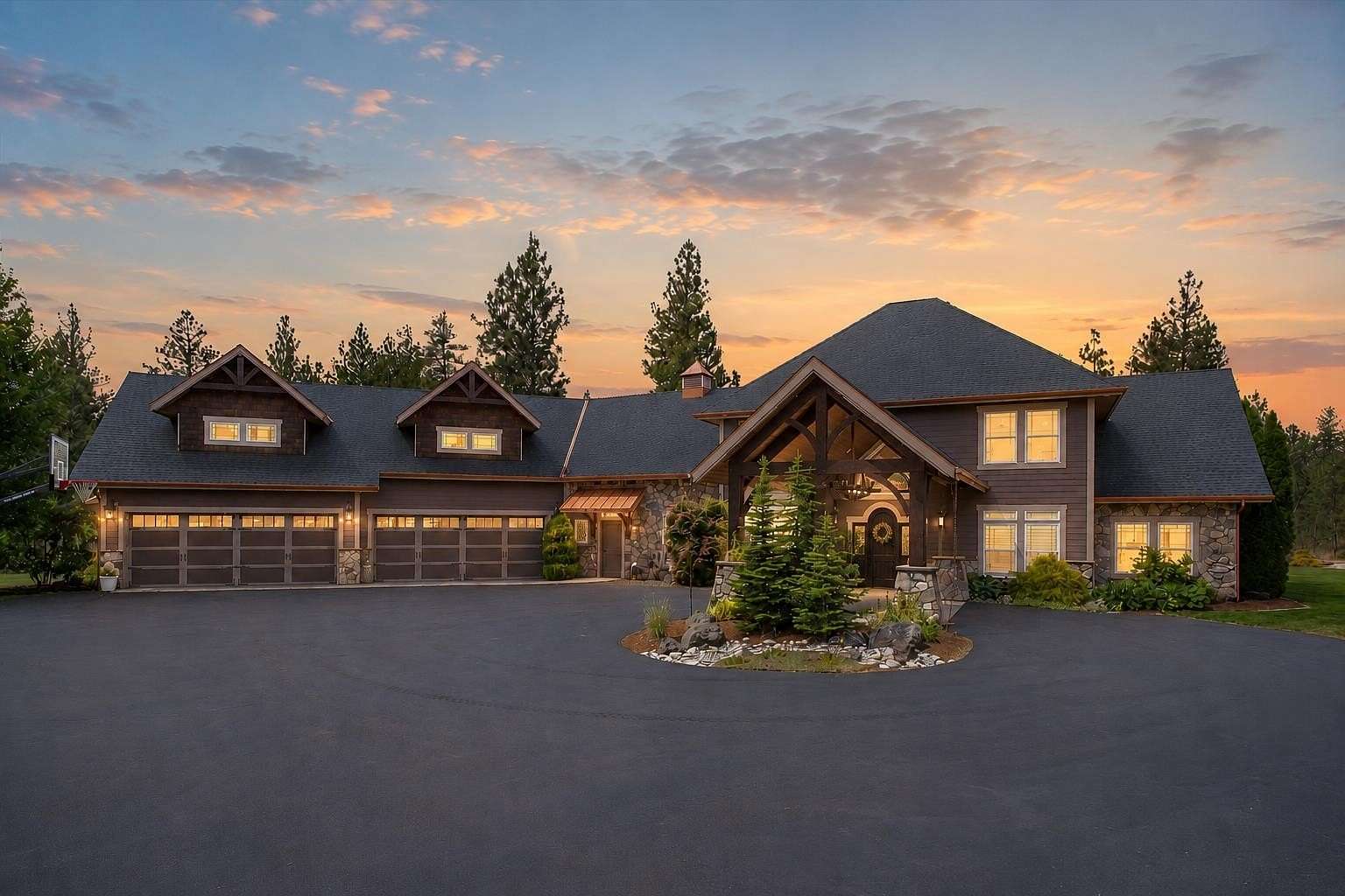 9.89 Acres of Land with Home for Sale in Cheney, Washington