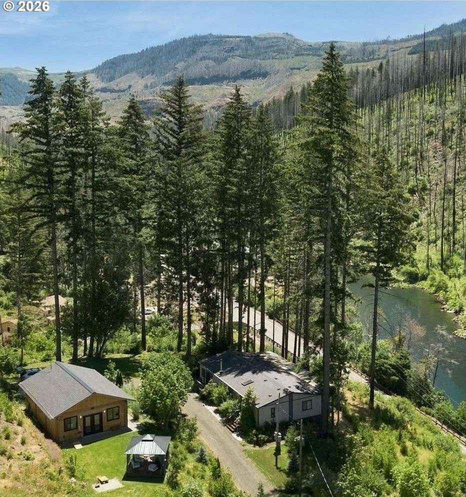 8 Acres of Land with Home for Sale in Idleyld Park, Oregon