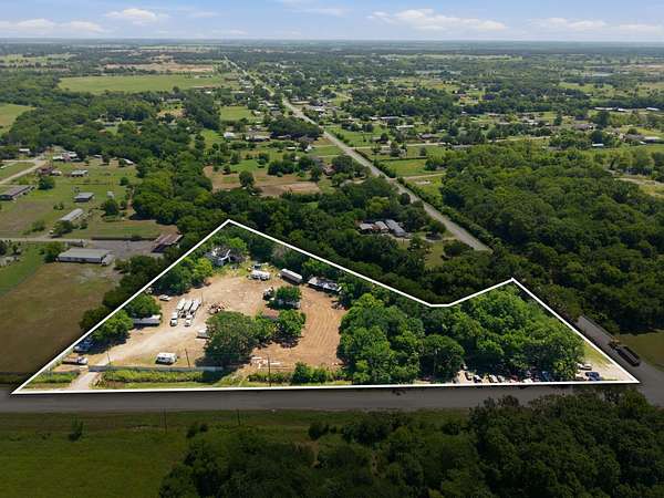 3.1 Acres of Mixed-Use Land for Sale in Combine, Texas