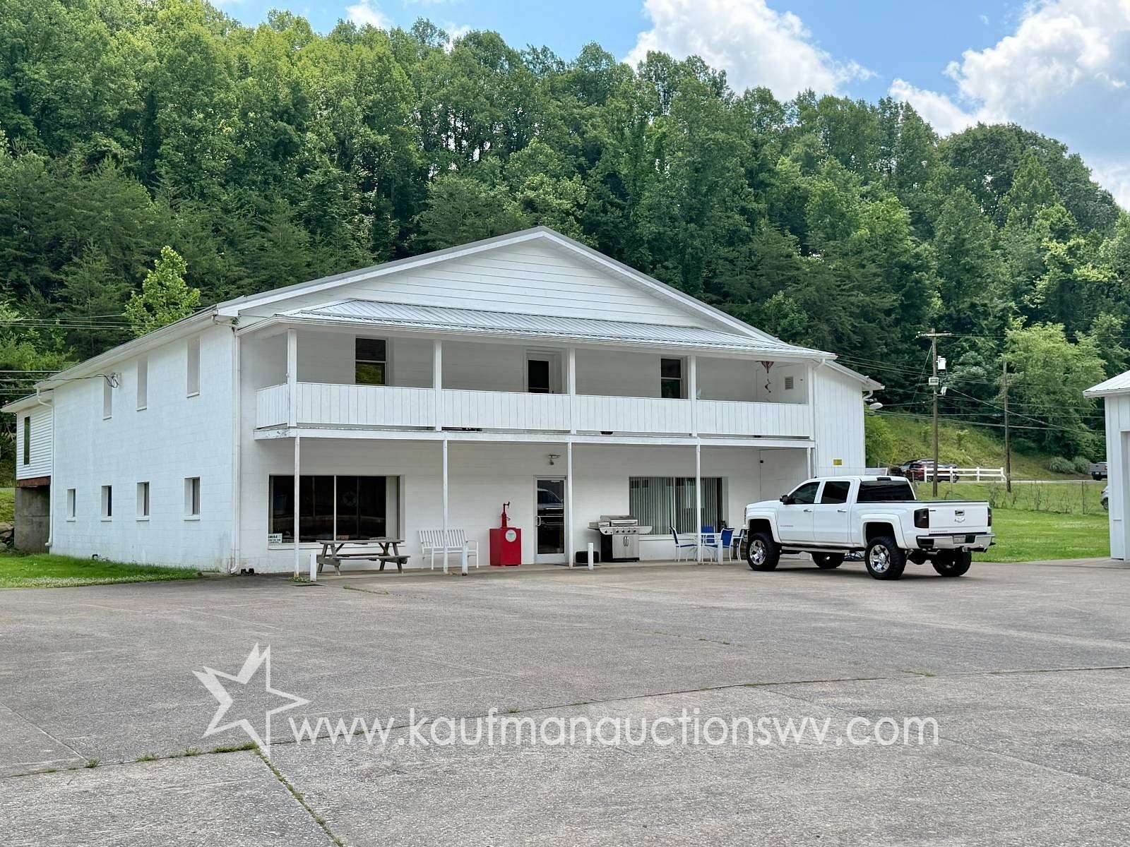 4 Acres of Mixed-Use Land for Auction in Gassaway, West Virginia