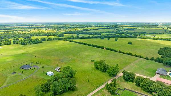 10.2 Acres of Land for Sale in Paris, Texas